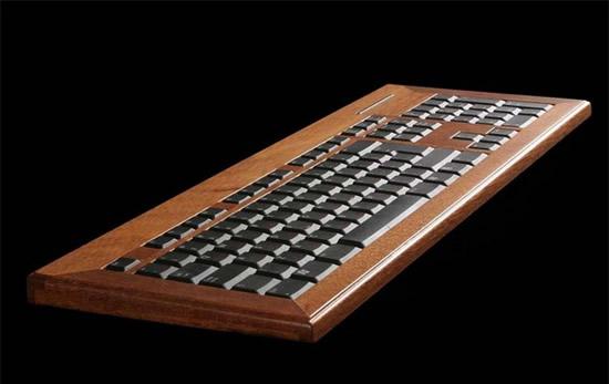 wooden_computer8.jpg