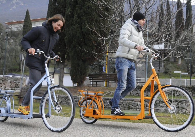 This Treadmill Bicycle Lets You Cycle to Work by Walking