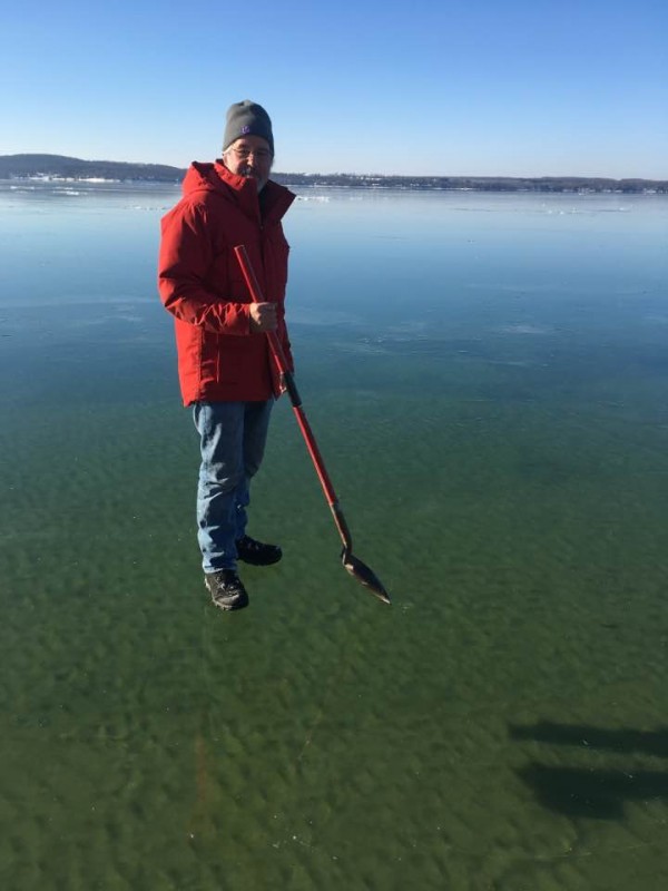 Frozen-Lake-Charlevoix4