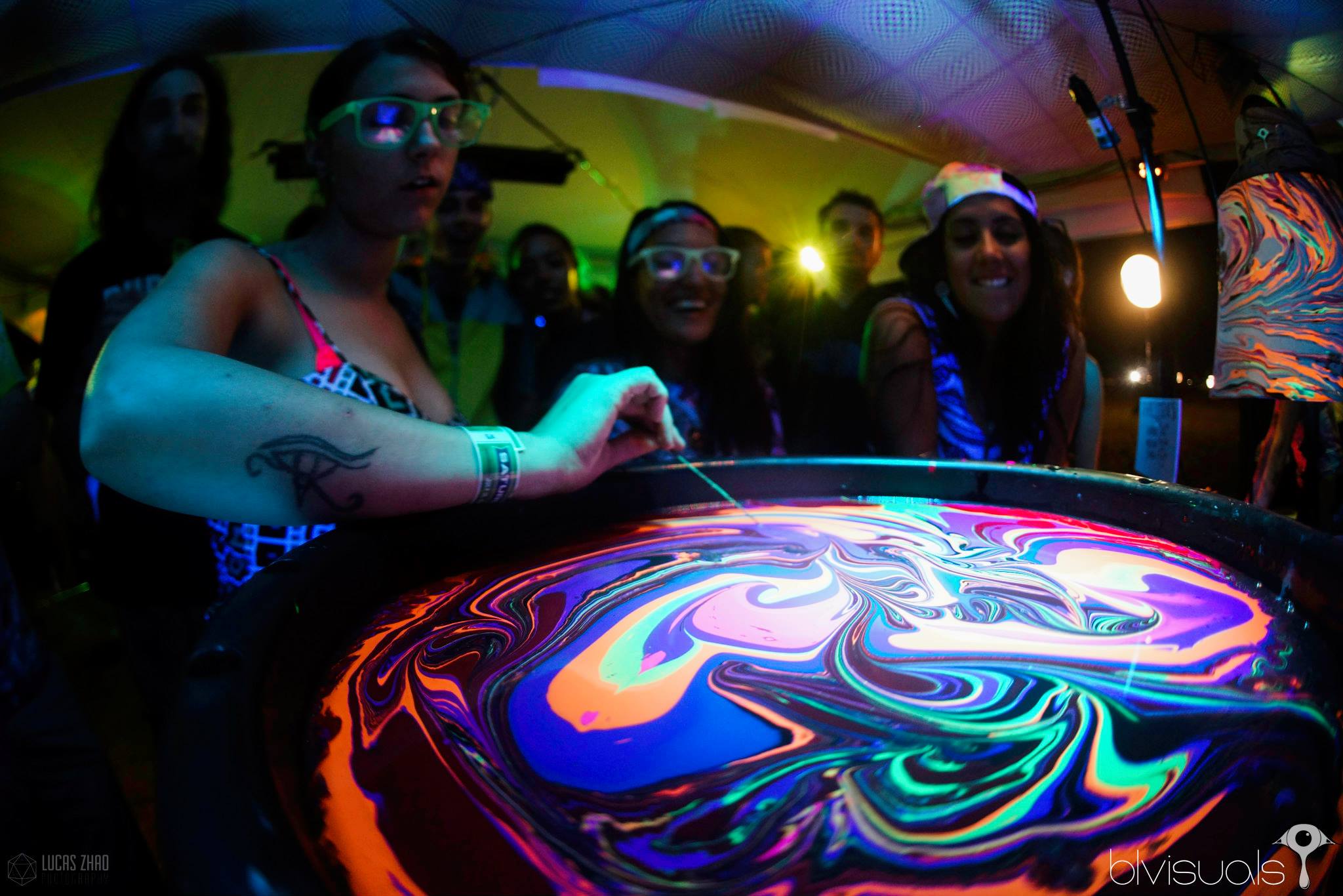Body Marbling Turns Your Arms into Temporary Psychedelic Works of