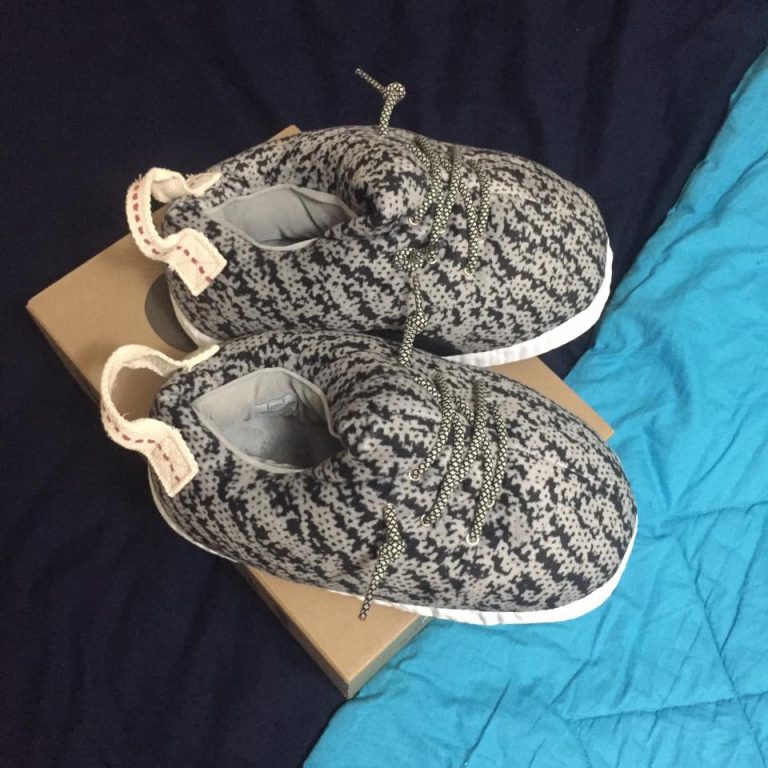 yeezy turtle dove slippers