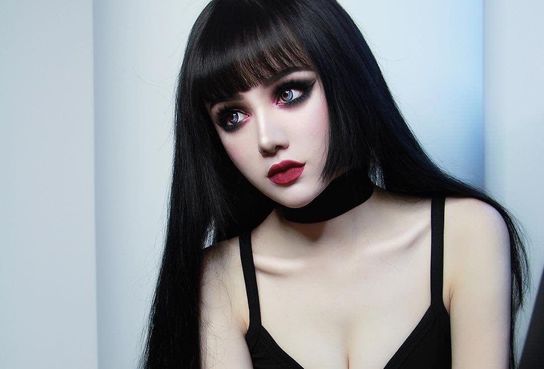 Meet Kina Shen, China’s Living, Breathing Porcelain Doll.