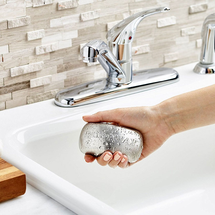 Stainless Steel Bar of Soap Allegedly Removes Nasty Odors Like Garlic