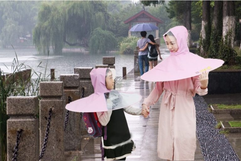 This Chinese "Umbrella Raincoat" Is the Latest in Rainwear Innovation