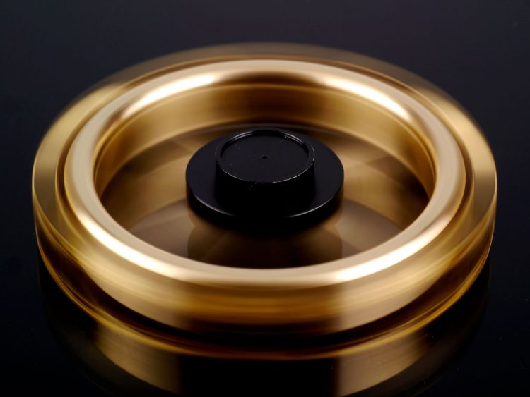 Longest fidget hotsell spinner spin