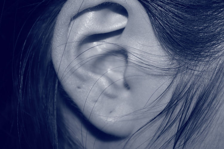 Rare Condition Leaves Woman Unable to Hear Men's Voices