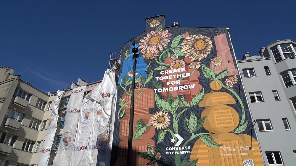 This Mural Absorbs as Much Pollution as 780 Trees
