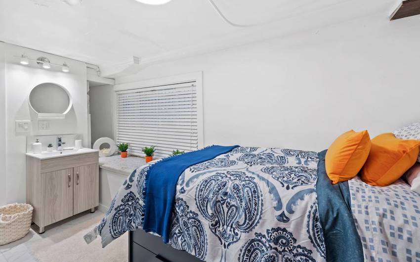 Bathroom With a Bed Advertised as ‘MicroStudio’ for 550 a Month