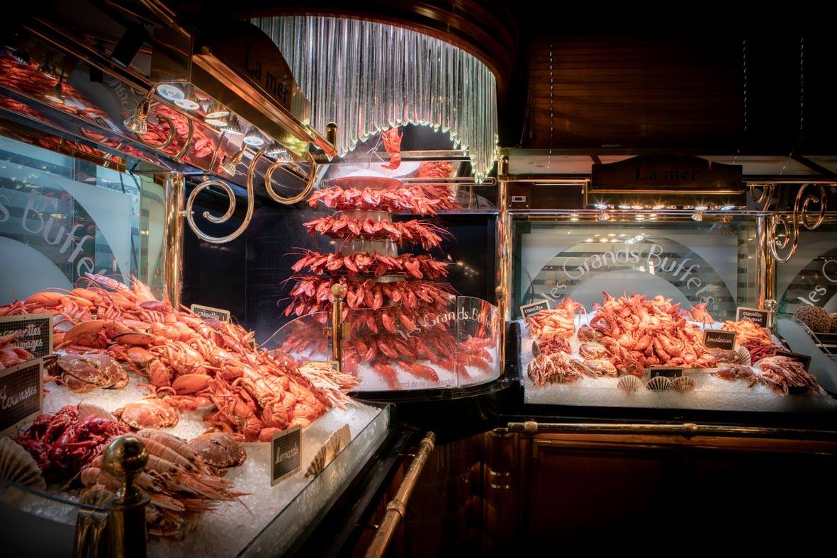 Les Grands Buffets – Probably the World's Most Impressive All-You-Can-Eat  Buffet