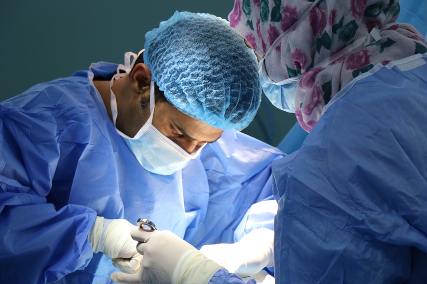 Botched Plastic Surgery Leaves Pensioner Unable to Close His Eyes