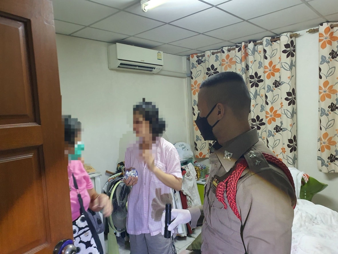 Woman Accidentally Locks Herself in Bathroom for Three Days, Survives ...