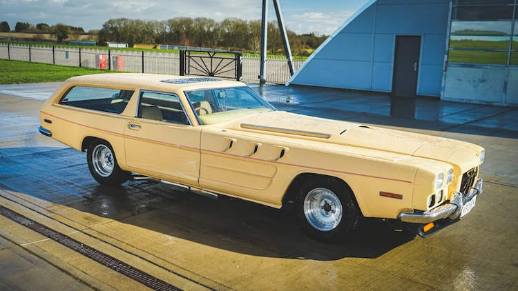 This Beast of a Car Is Powered by a World War 2 Plane Engine