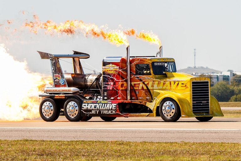 Shockwave – The Fastest Jet Engine-Powered Truck Ever Made