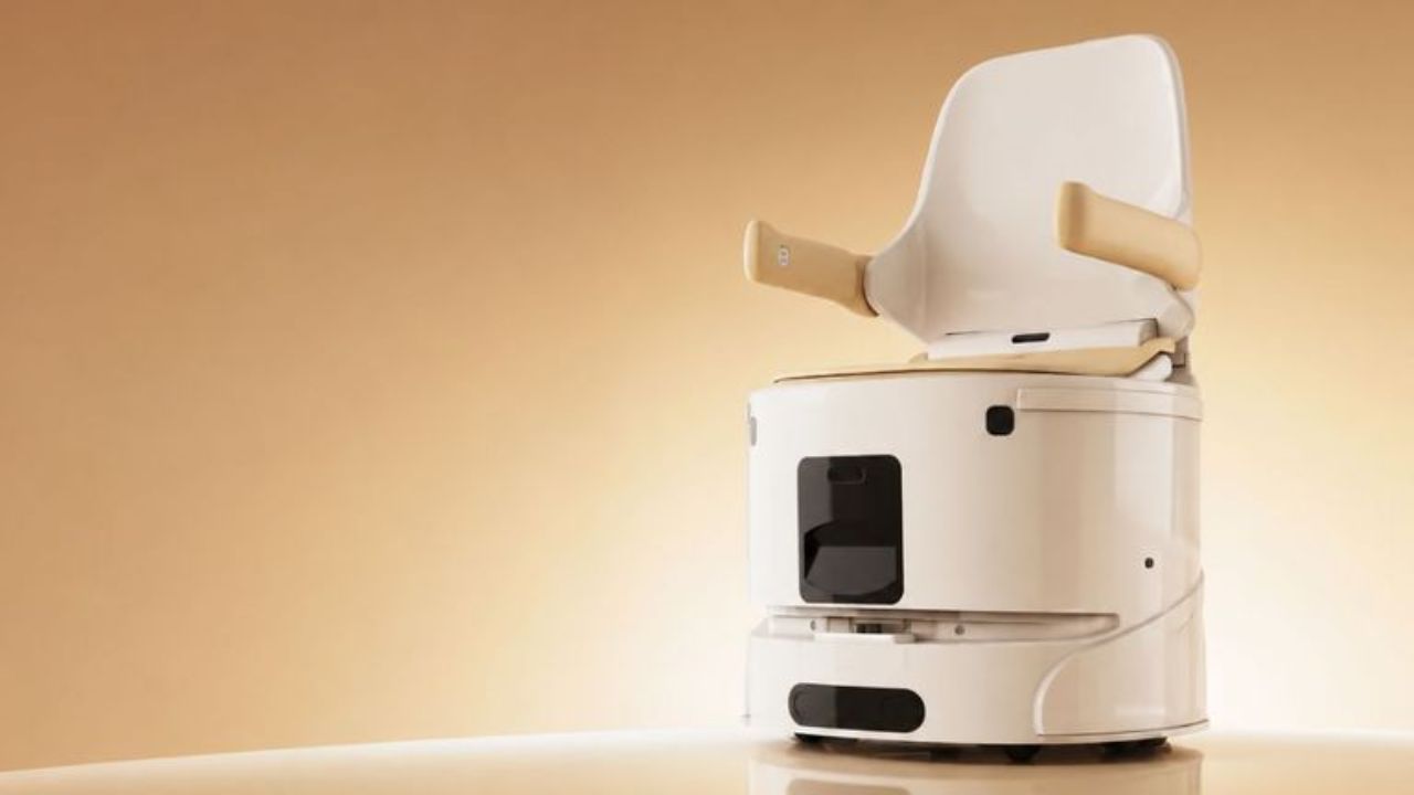 $13,000 Autonomous Robot Toilet Comes to the Side of Your Bed